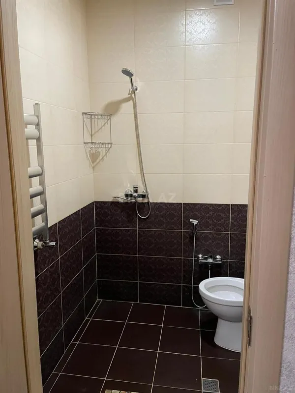 Kirayə verilir 2 otaqlı mənzil 65 m²