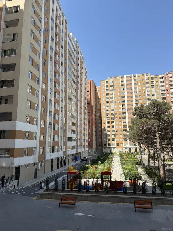 Satılır 2 otaqlı mənzil 78 m²