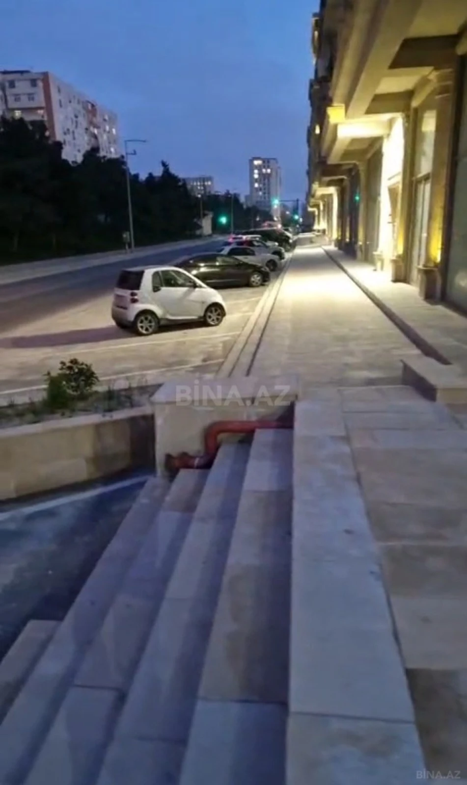 Satılır 3 otaqlı mənzil 110 m²