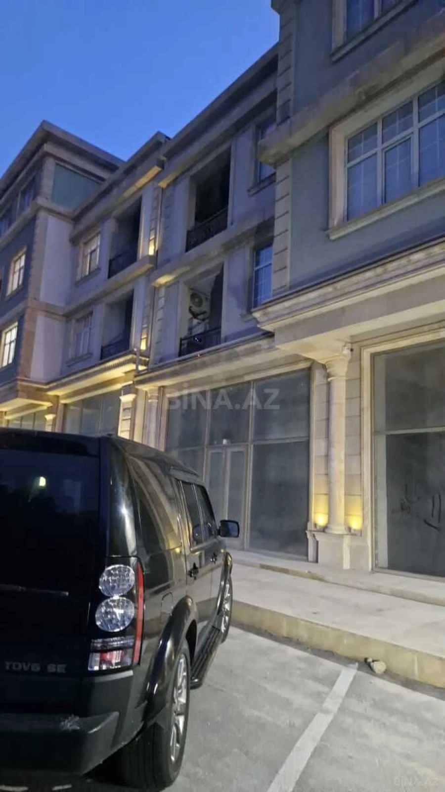 Satılır 3 otaqlı mənzil 110 m²