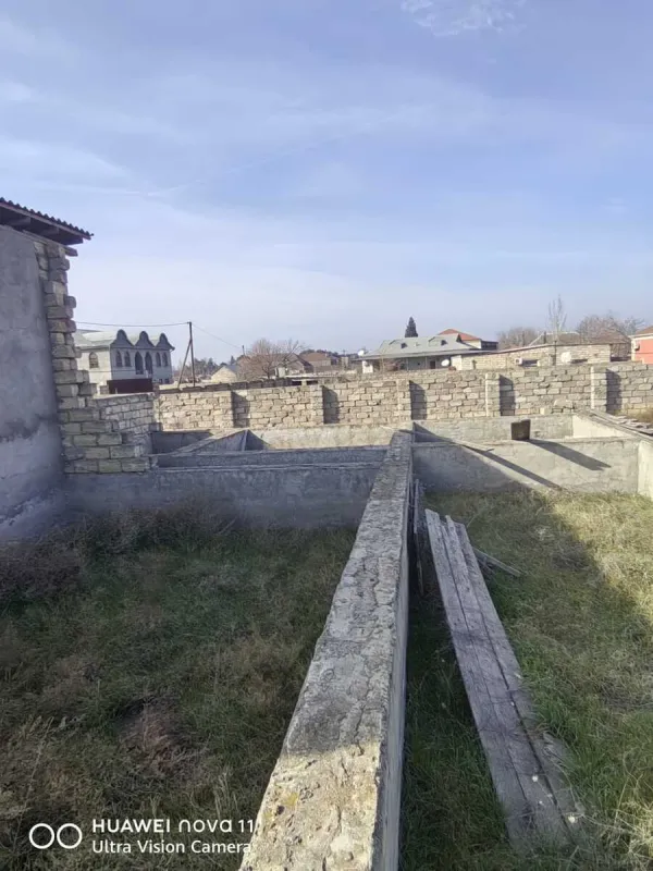 Satılır 2 otaqlı həyət evi 100 m²