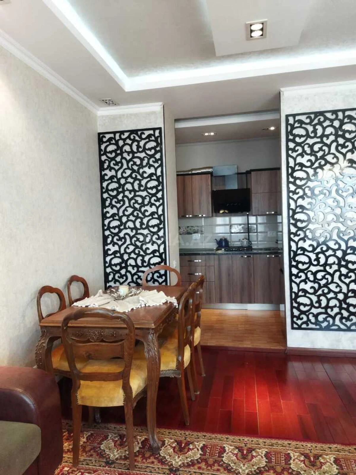 Kirayə verilir 2 otaqlı mənzil 80 m²