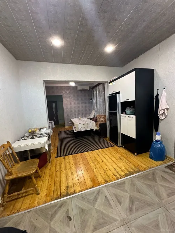 Satılır 5 otaqlı həyət evi 140 m²