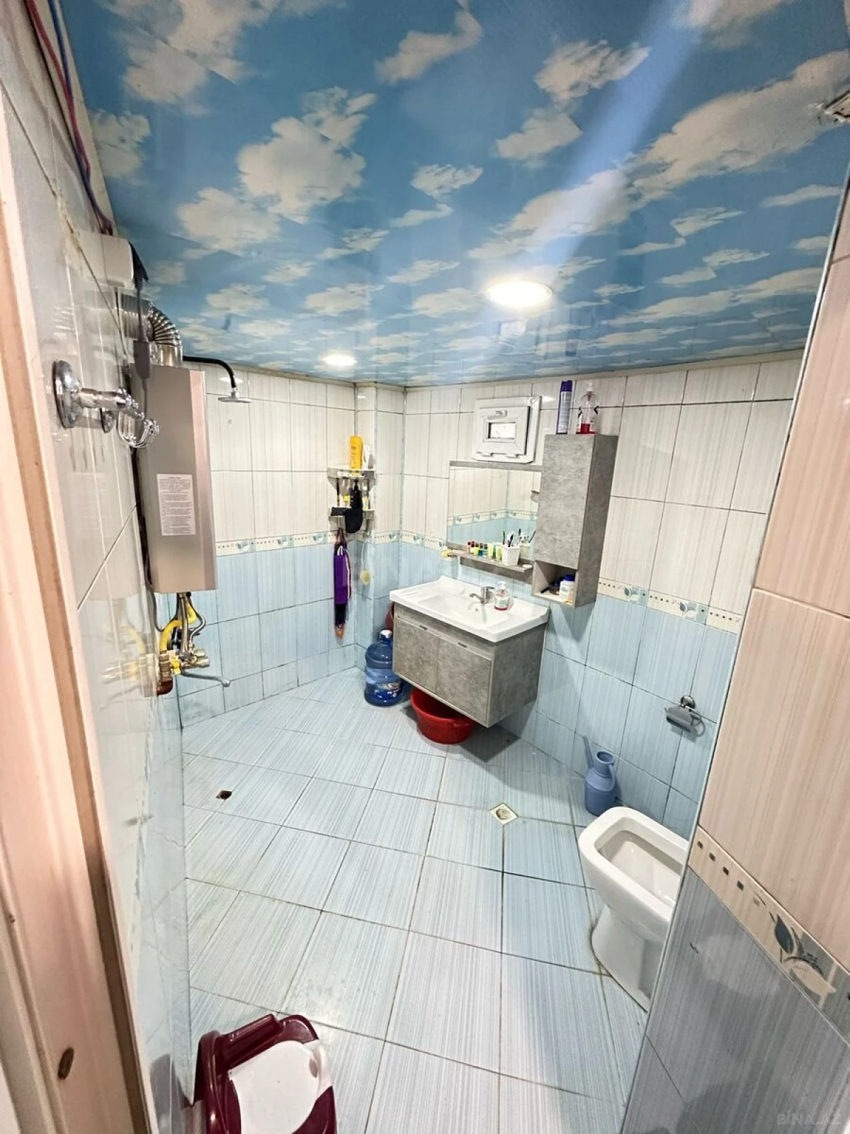 Satılır 5 otaqlı həyət evi 140 m²