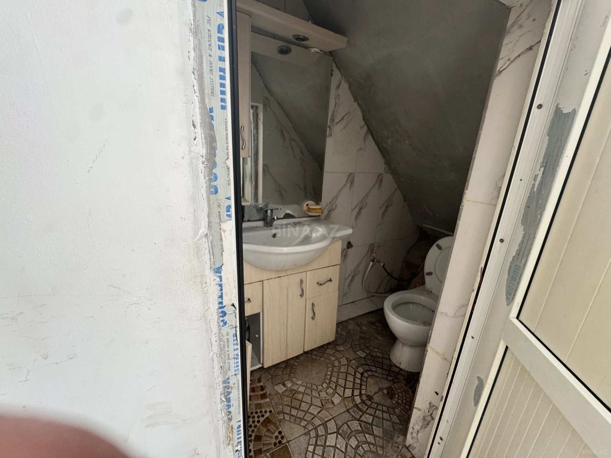 Kirayə verilir obyekt 85 m²