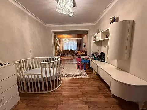 Satılır 3 otaqlı mənzil 60 m²