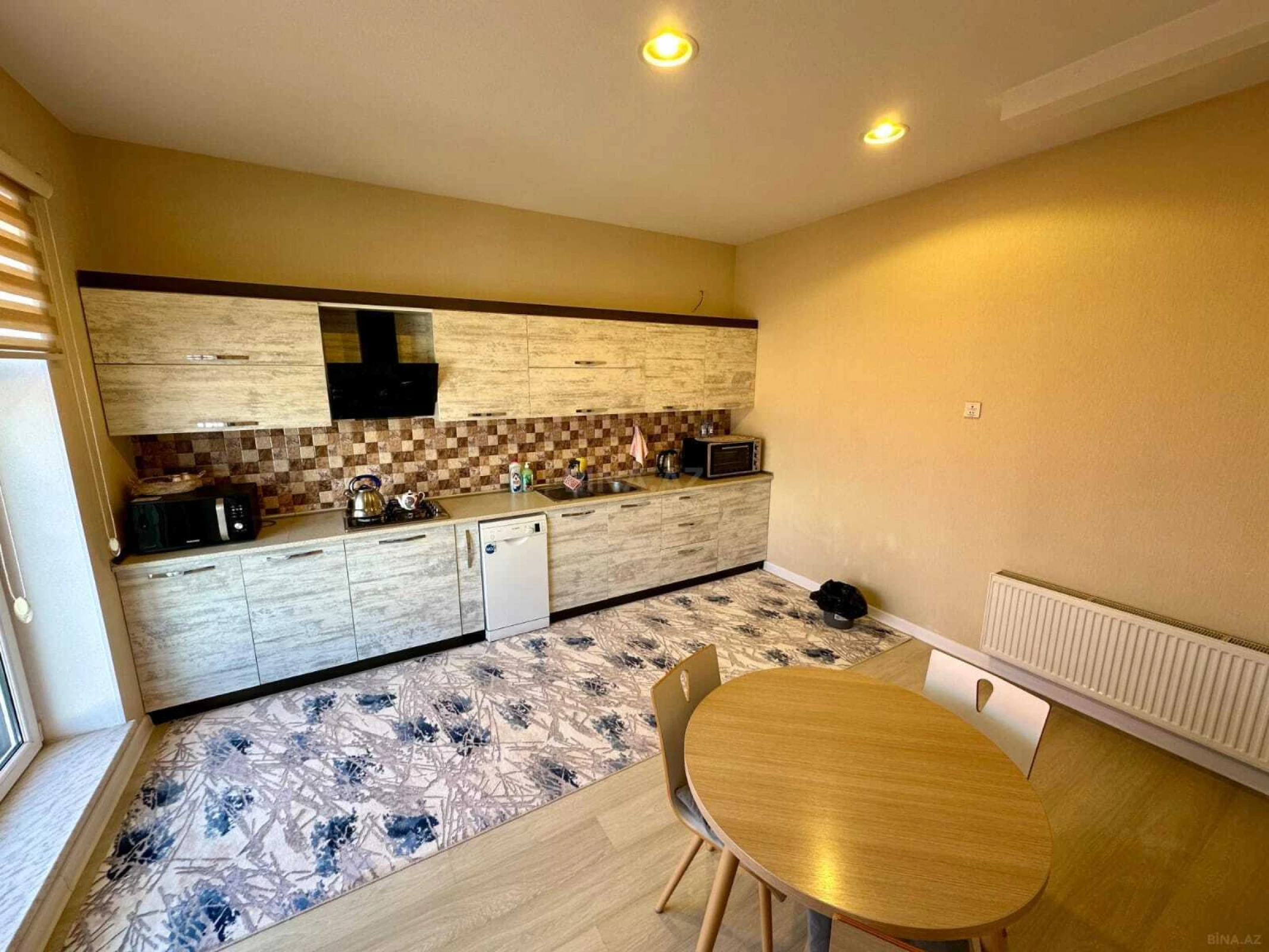 Satılır 4 otaqlı həyət evi 180 m²