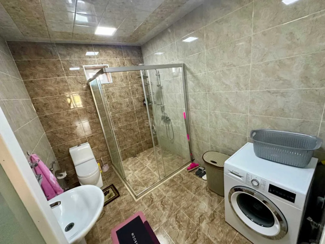 Satılır 4 otaqlı həyət evi 180 m²