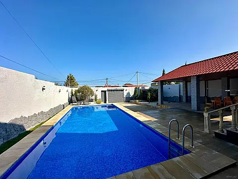 Satılır 4 otaqlı həyət evi 180 m²