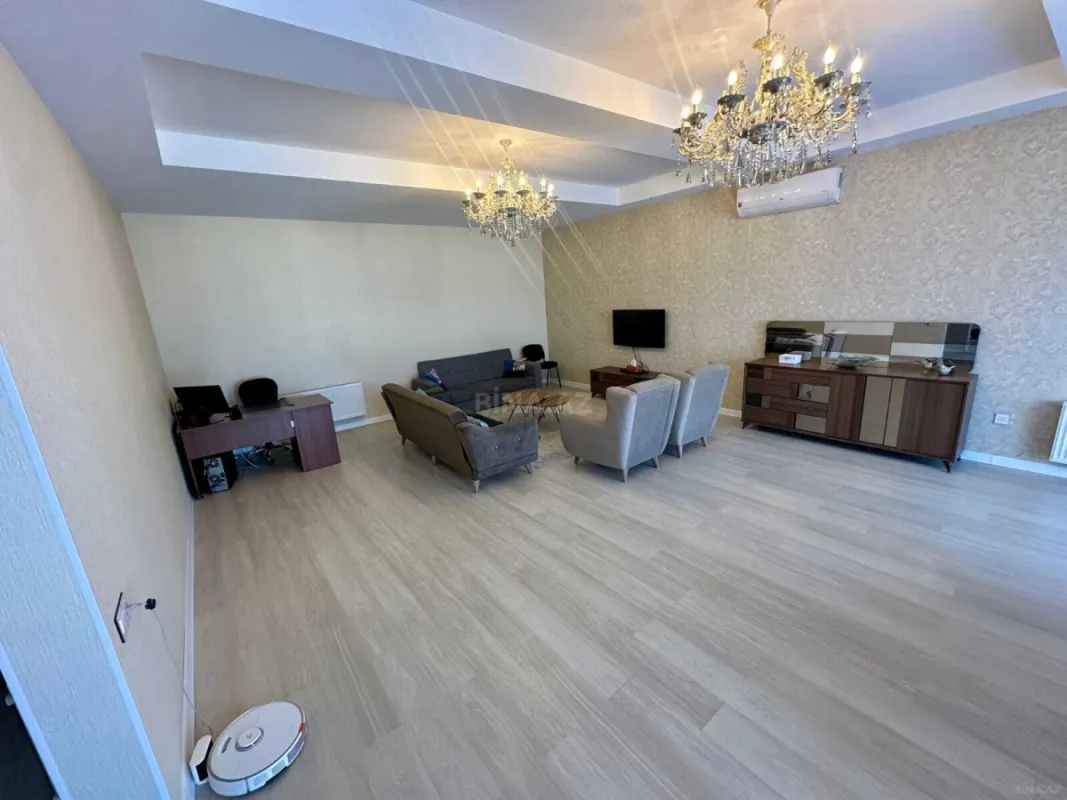 Satılır 4 otaqlı həyət evi 180 m²