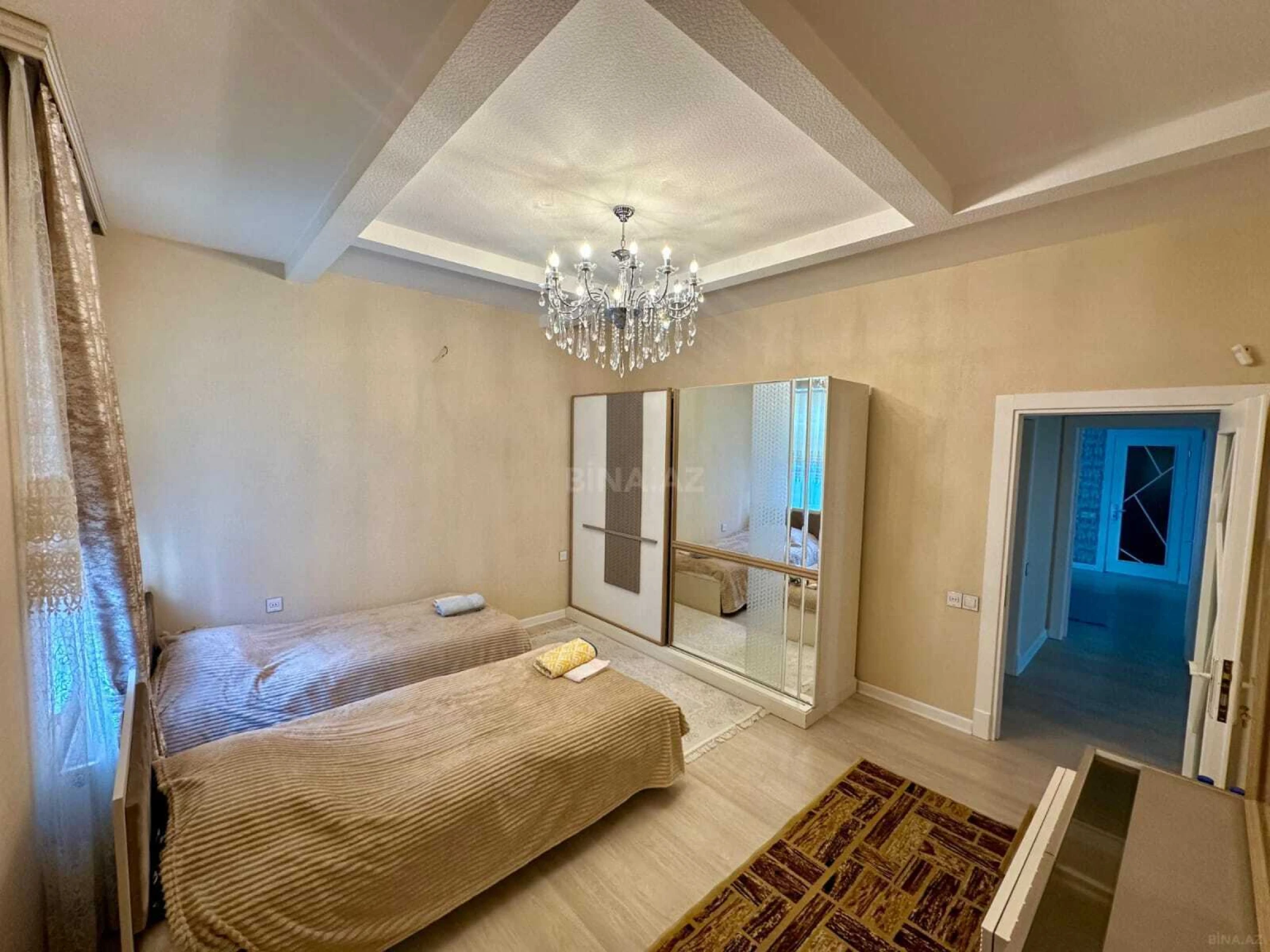 Satılır 4 otaqlı həyət evi 180 m²