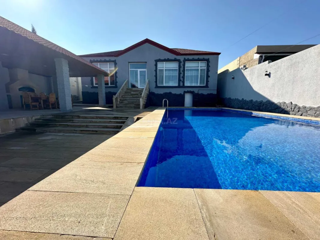 Satılır 4 otaqlı həyət evi 180 m²