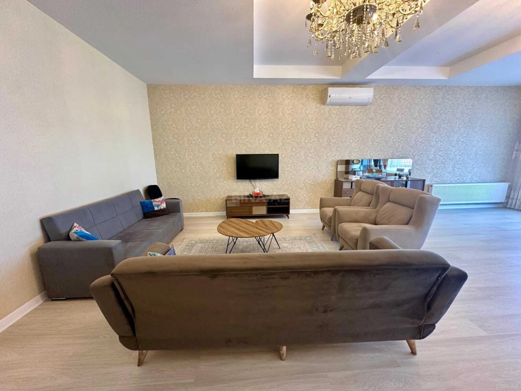 Satılır 4 otaqlı həyət evi 180 m²