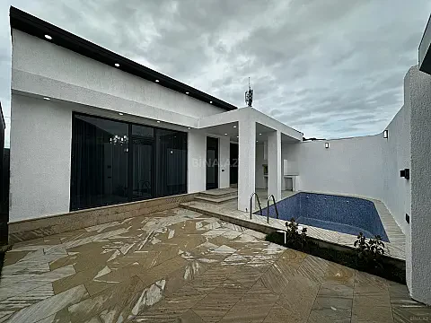 Satılır 4 otaqlı həyət evi 130 m² — Bakı, Mərdəkan 4 otaq 130.00 m²