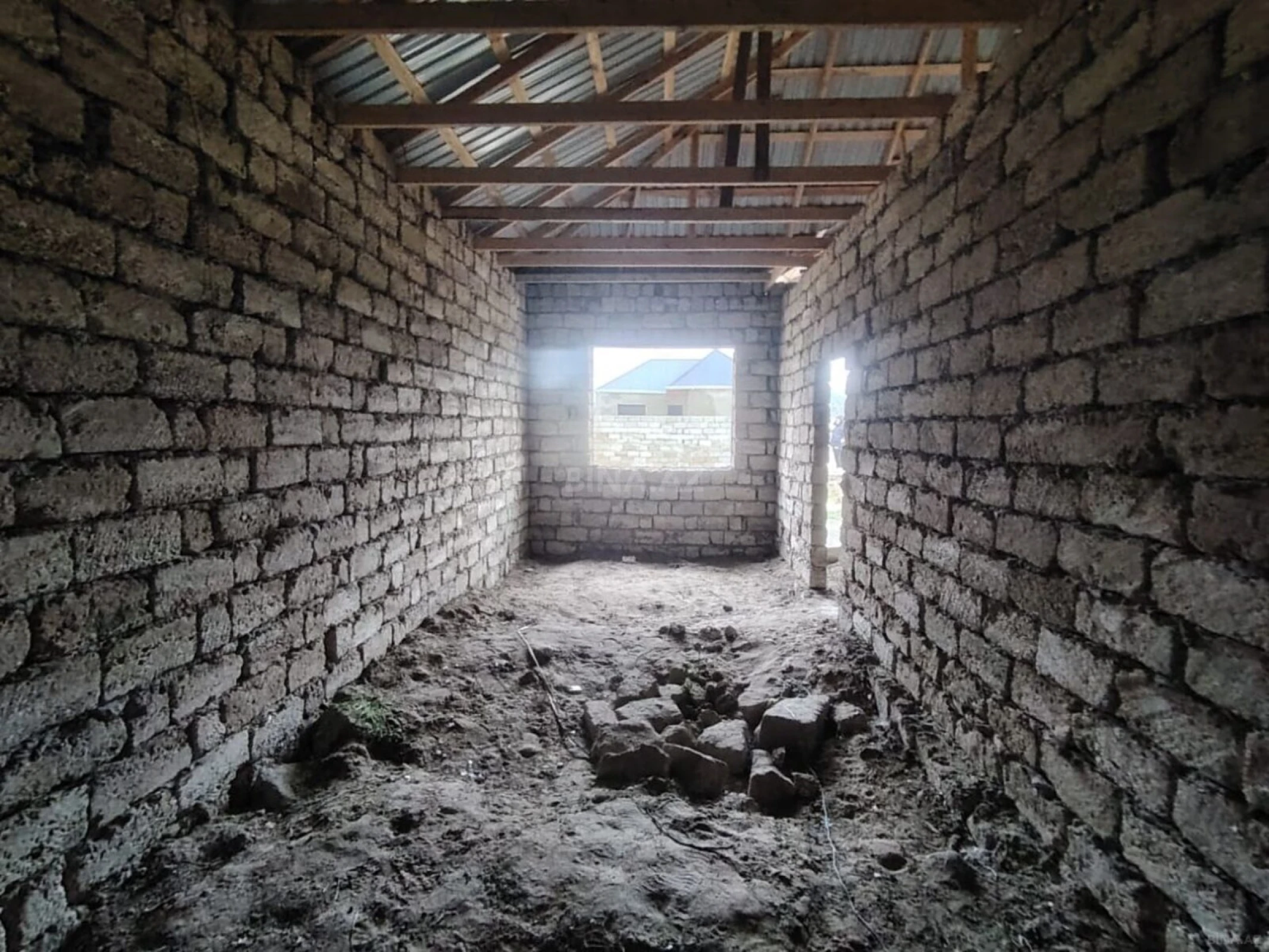 Satılır 2 otaqlı həyət evi 90 m²