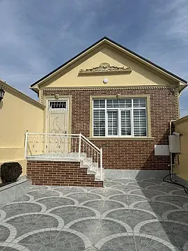 Satılır 4 otaqlı həyət evi 120 m² — Bakı, Yeni Günəşli 4 otaq 120.00 m²