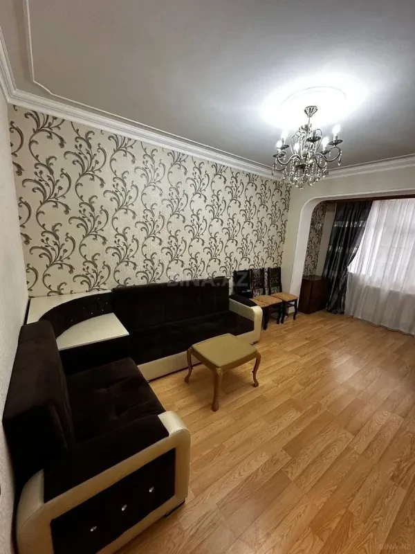 Kirayə verilir 2 otaqlı mənzil 70 m²
