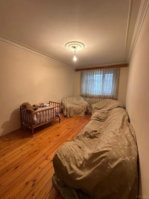 Satılır 3 otaqlı mənzil 95 m²