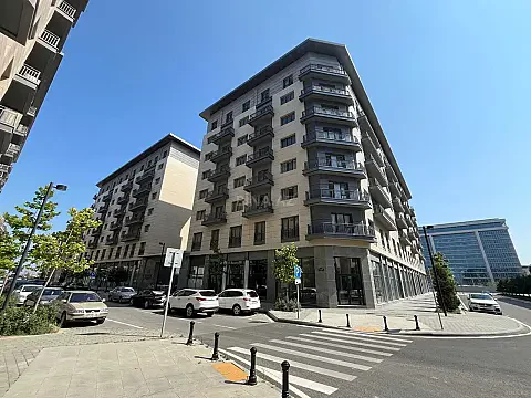 Satılır 2 otaqlı mənzil 82 m² — Bakı 2 otaq 82.00 m²