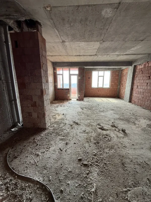 Satılır 1 otaqlı mənzil 55 m²