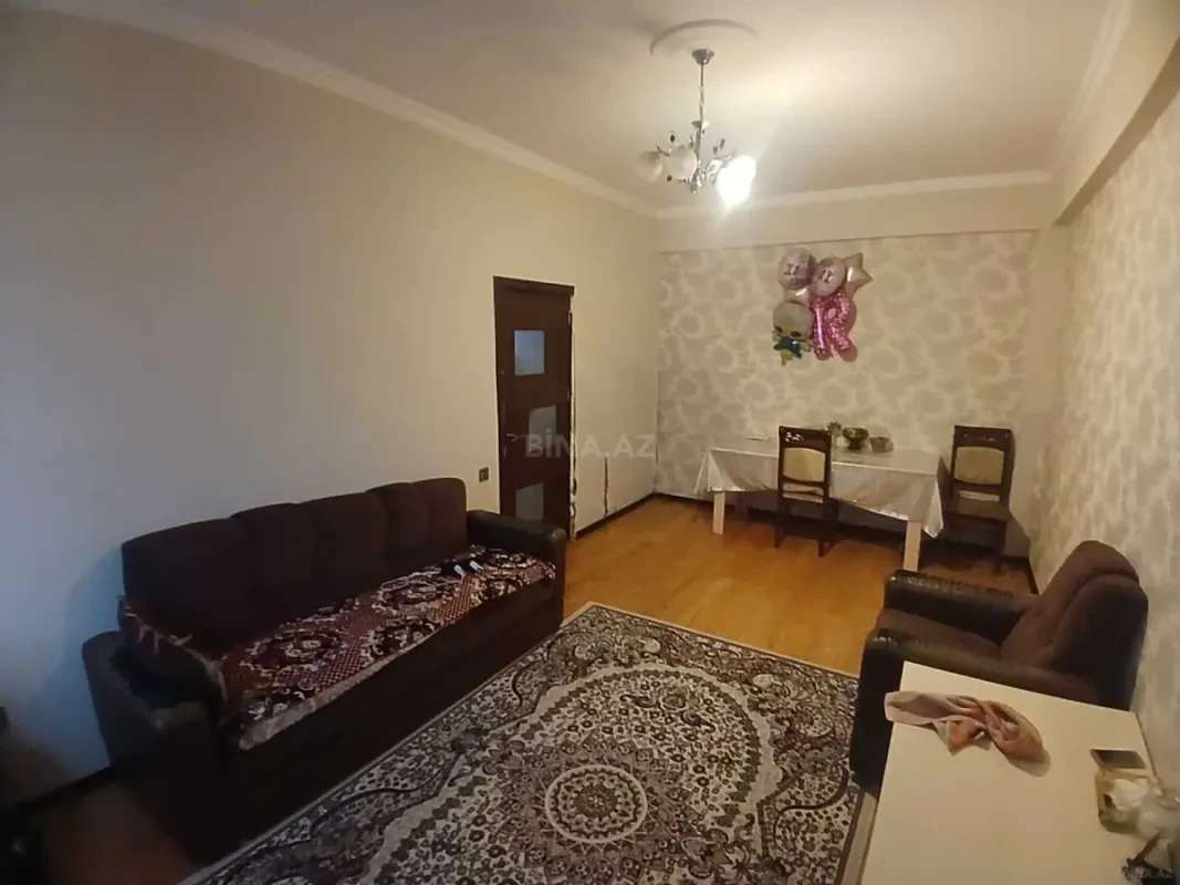 Satılır 2 otaqlı mənzil 62 m²