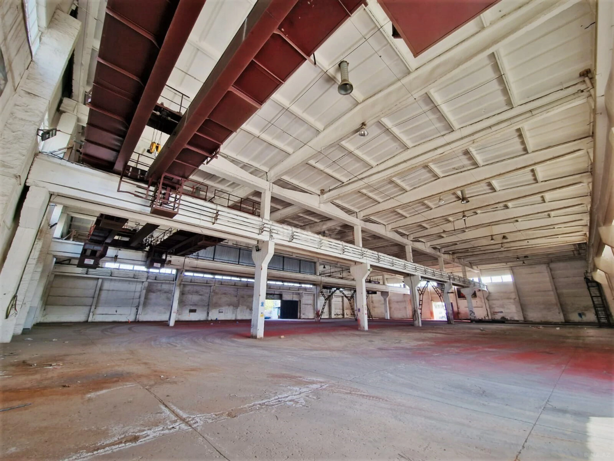Kirayə verilir obyekt 4000 m²