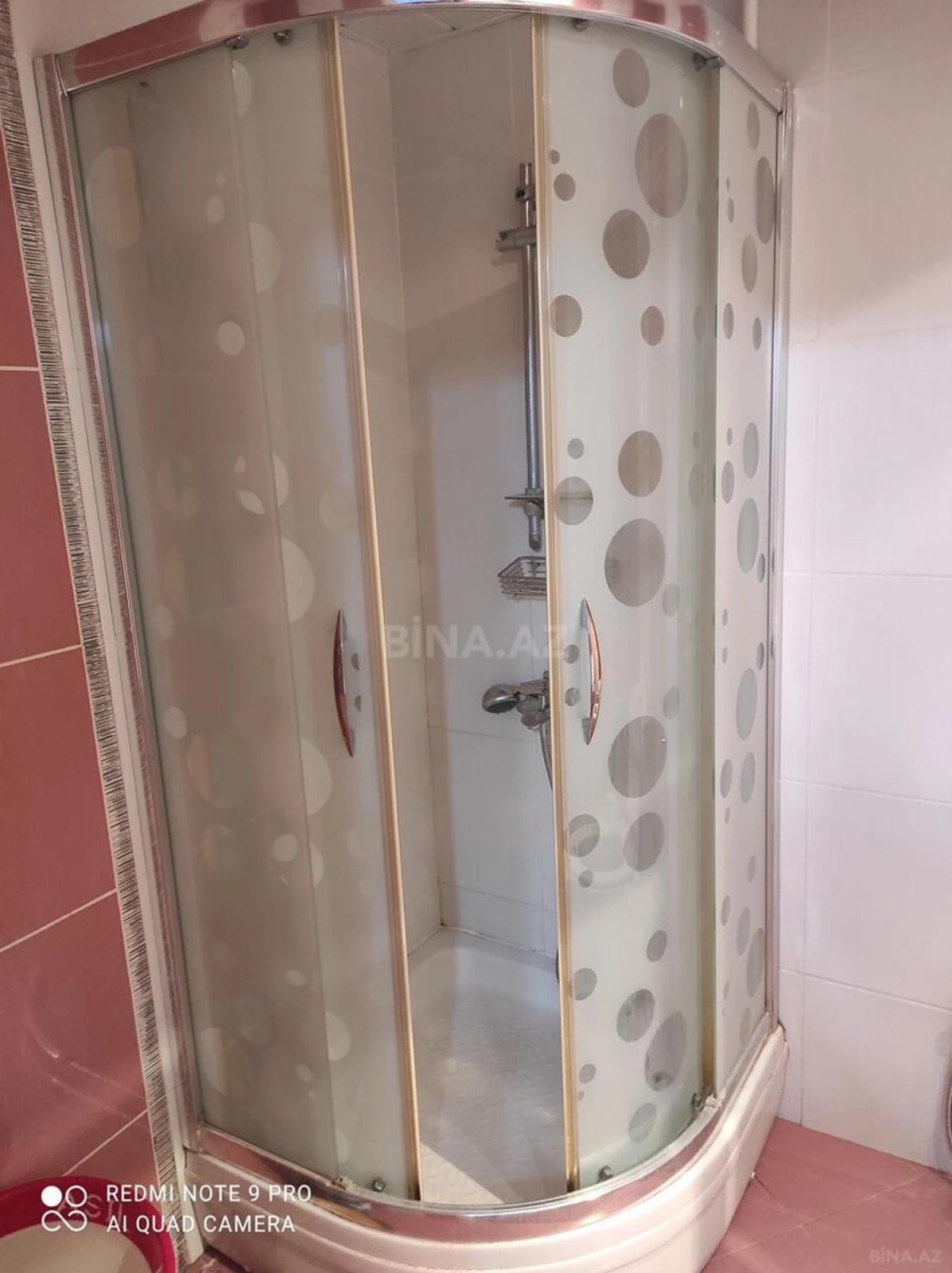 Kirayə verilir 2 otaqlı mənzil 83 m²