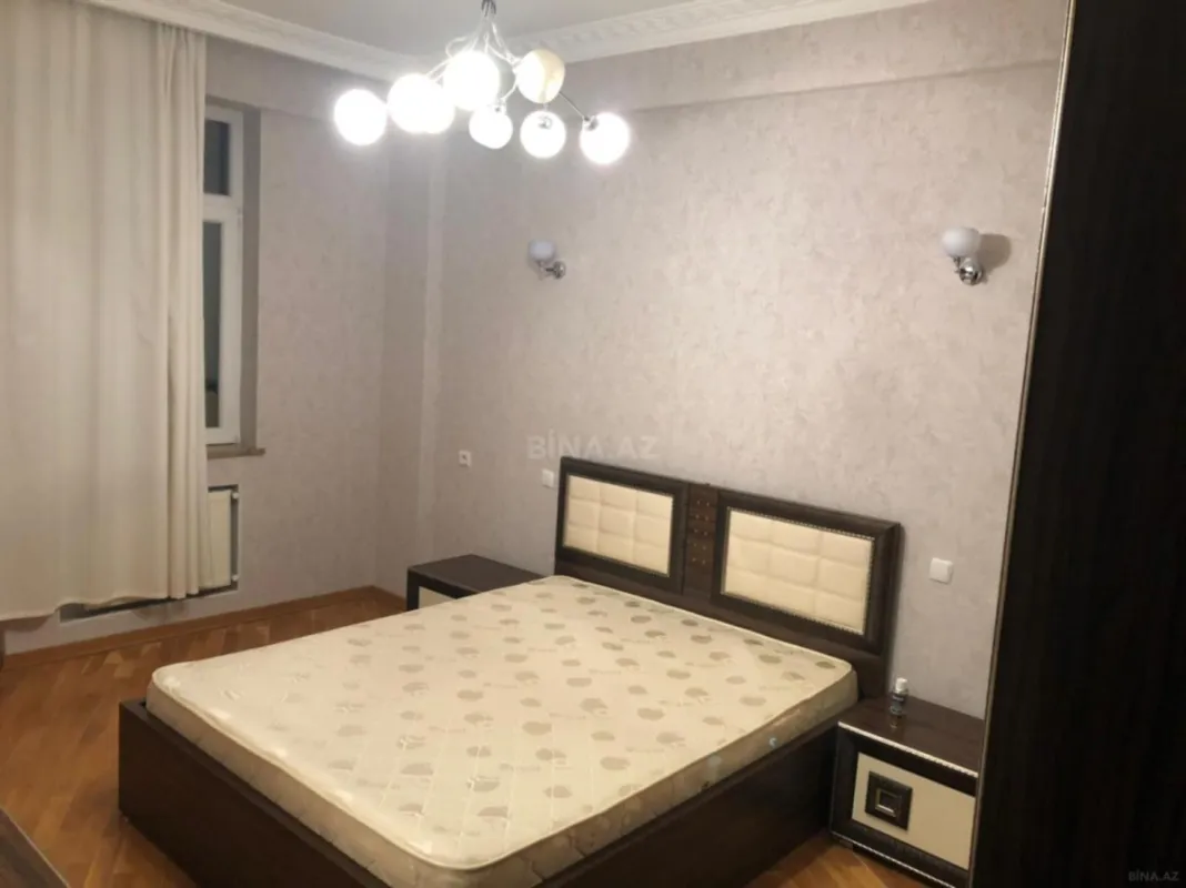 Kirayə verilir 2 otaqlı mənzil 83 m²