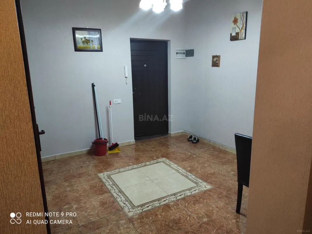 Kirayə verilir 2 otaqlı mənzil 83 m²