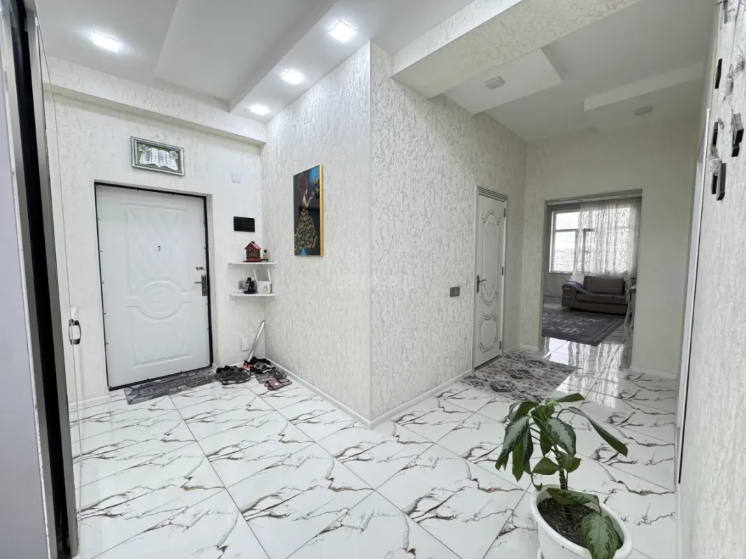 Satılır 3 otaqlı mənzil 90 m²