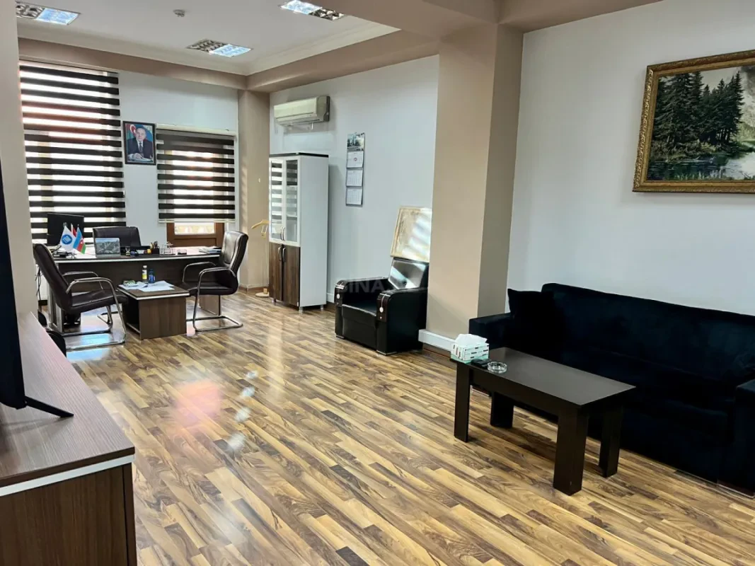 Kirayə verilir 3 otaqlı ofis 90 m²