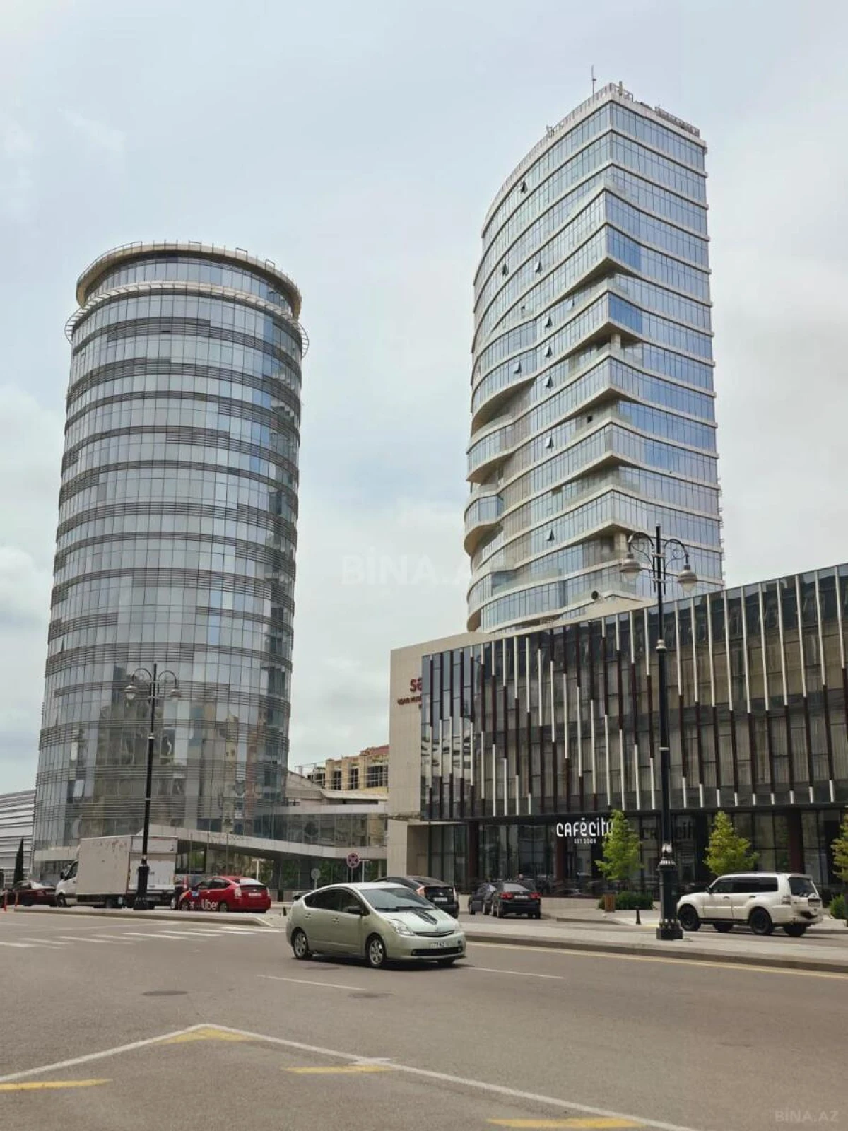 Kirayə verilir obyekt 182 m²