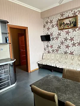 Kirayə verilir 2 otaqlı mənzil 100 m² — Bakı 2 otaq 100.00 m²