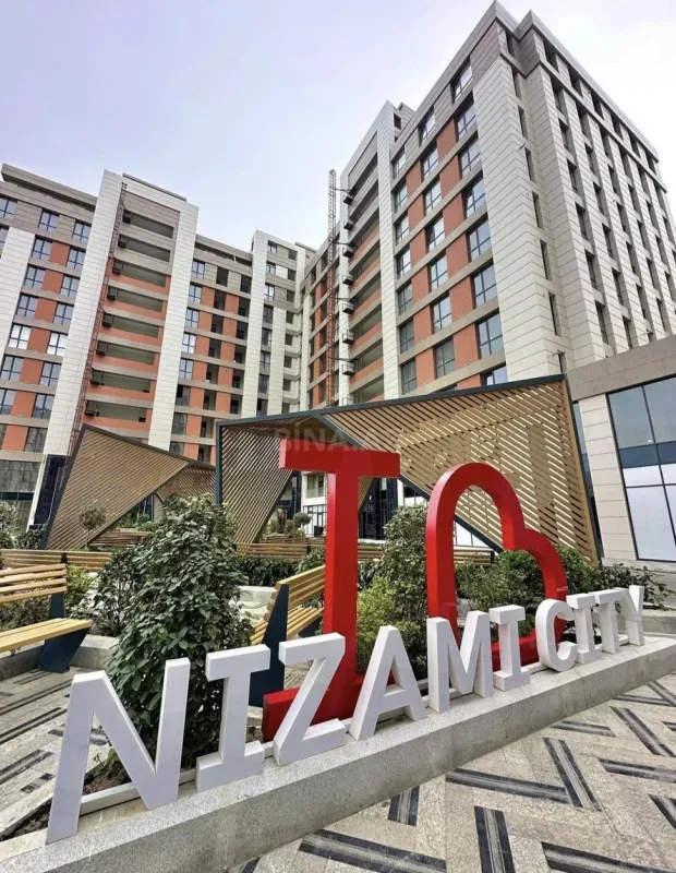 Satılır 3 otaqlı mənzil 101.5 m²