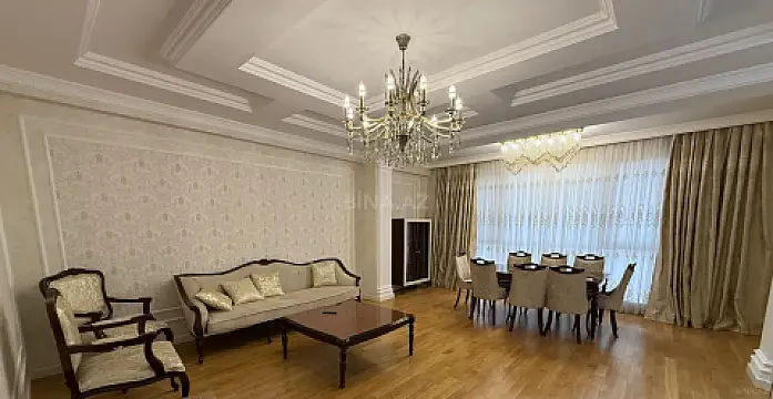 Satılır 4 otaqlı mənzil 185 m² — Bakı 4 otaq 185.00 m²