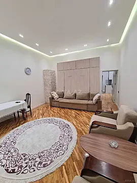 Kirayə verilir 1 otaqlı mənzil 50 m² — Bakı, Sahil qəs. 1 otaq 50.00 m²
