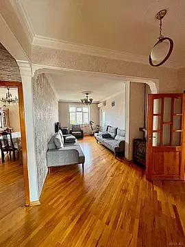 Satılır 5 otaqlı mənzil 110 m² — Bakı, Əhmədli 5 otaq 110.00 m²