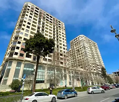 Satılır 3 otaqlı mənzil 138 m² — Bakı 3 otaq 138.00 m²