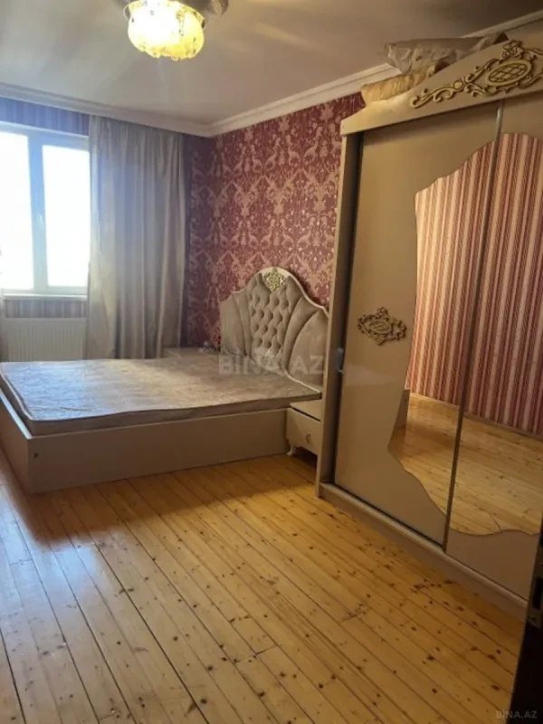 Kirayə verilir 2 otaqlı mənzil 70 m²
