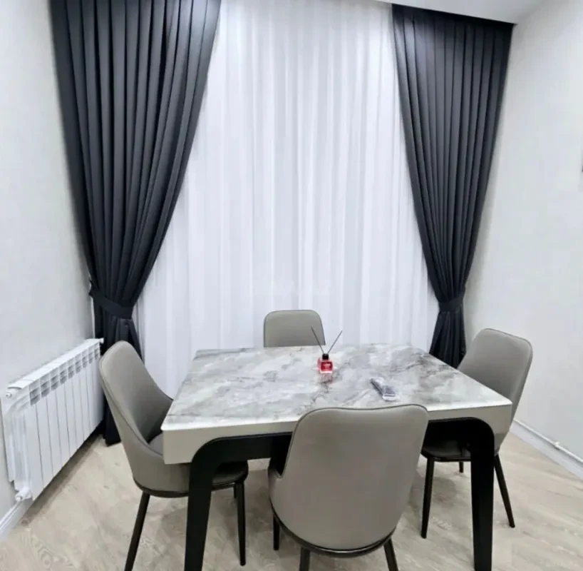 Satılır 2 otaqlı mənzil 52 m²