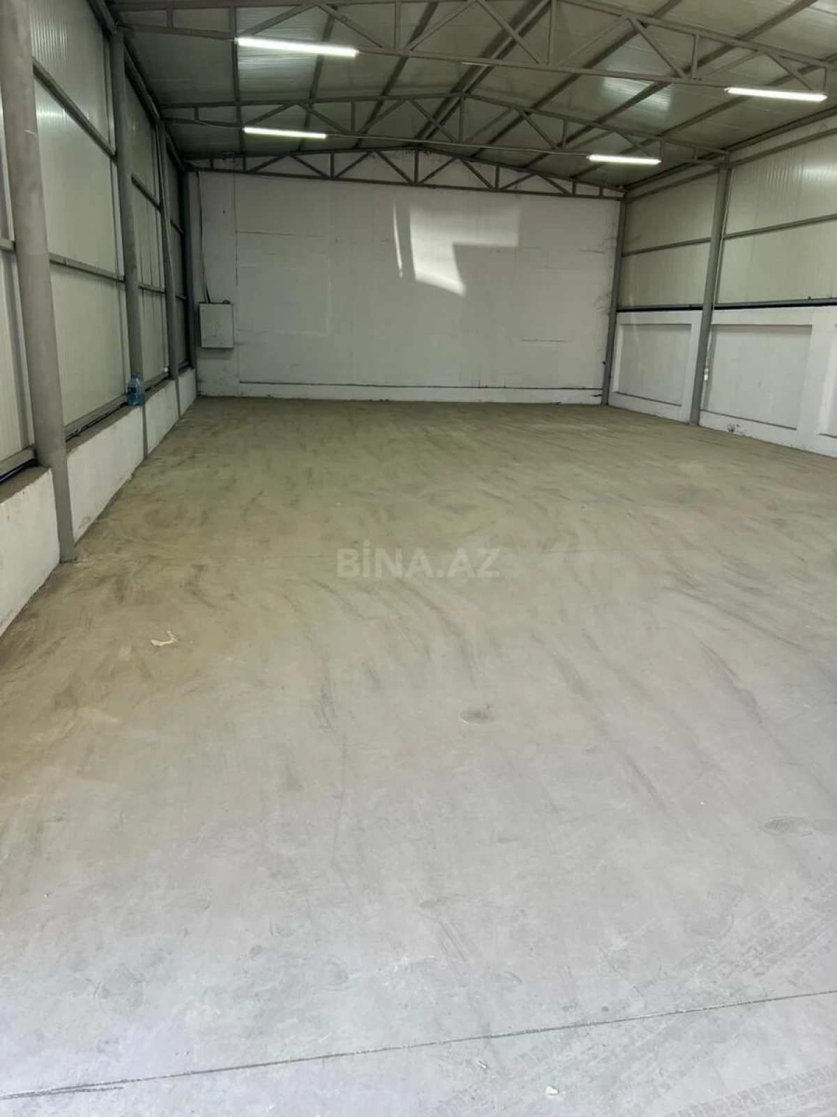 Kirayə verilir obyekt 300 m²