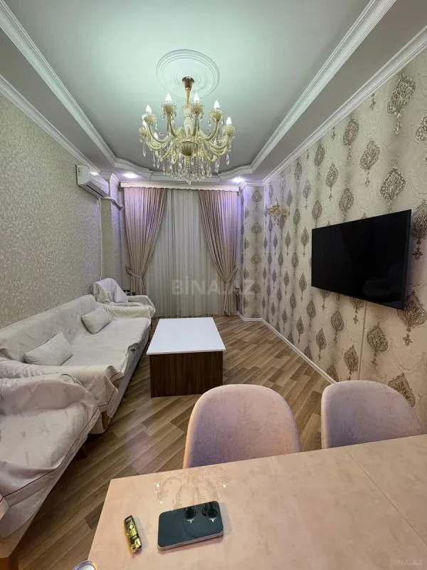 Satılır 3 otaqlı mənzil 117 m²