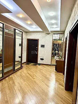 Kirayə verilir 3 otaqlı mənzil 150 m² — Bakı 3 otaq 150.00 m²