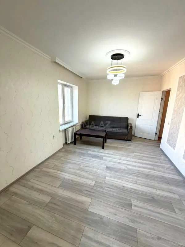Satılır 2 otaqlı mənzil 38 m²