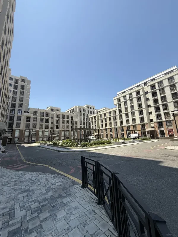 Satılır 3 otaqlı mənzil 120 m²