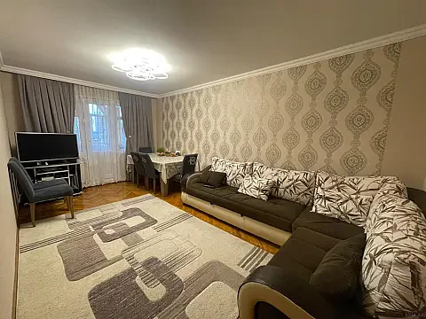 Satılır 4 otaqlı mənzil 90 m² — Bakı 4 otaq 90.00 m²