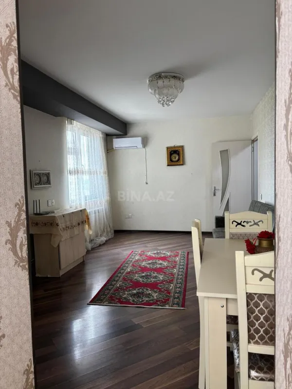 Kirayə verilir 2 otaqlı mənzil 50 m²