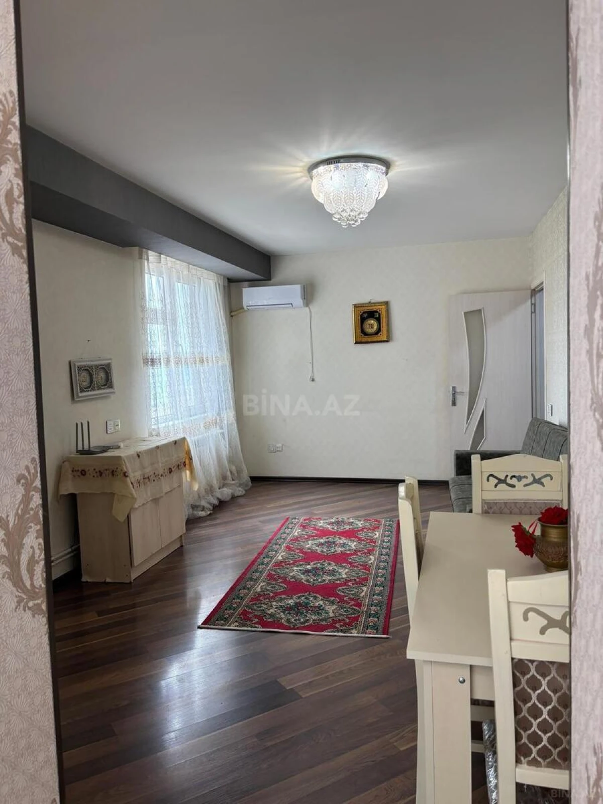 Kirayə verilir 2 otaqlı mənzil 50 m²