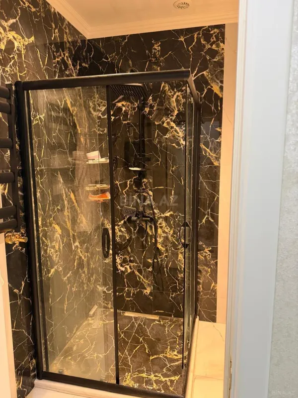 Kirayə verilir 4 otaqlı mənzil 120 m²