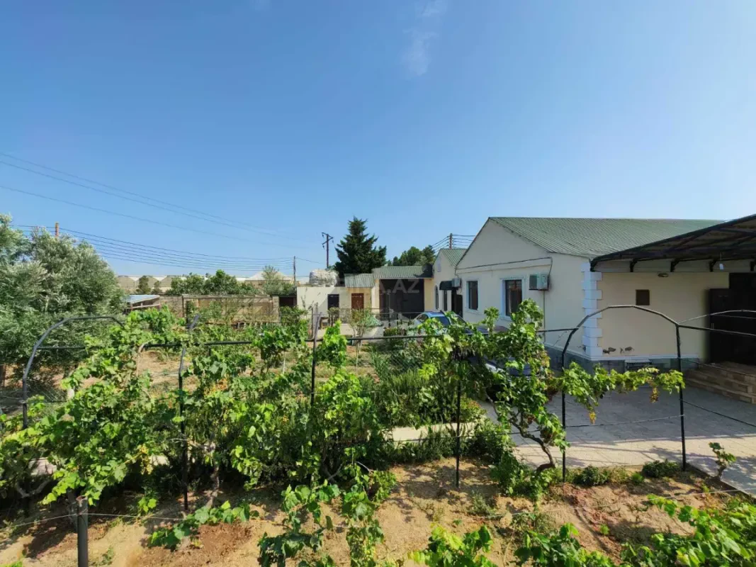 Satılır 5 otaqlı həyət evi 145 m²